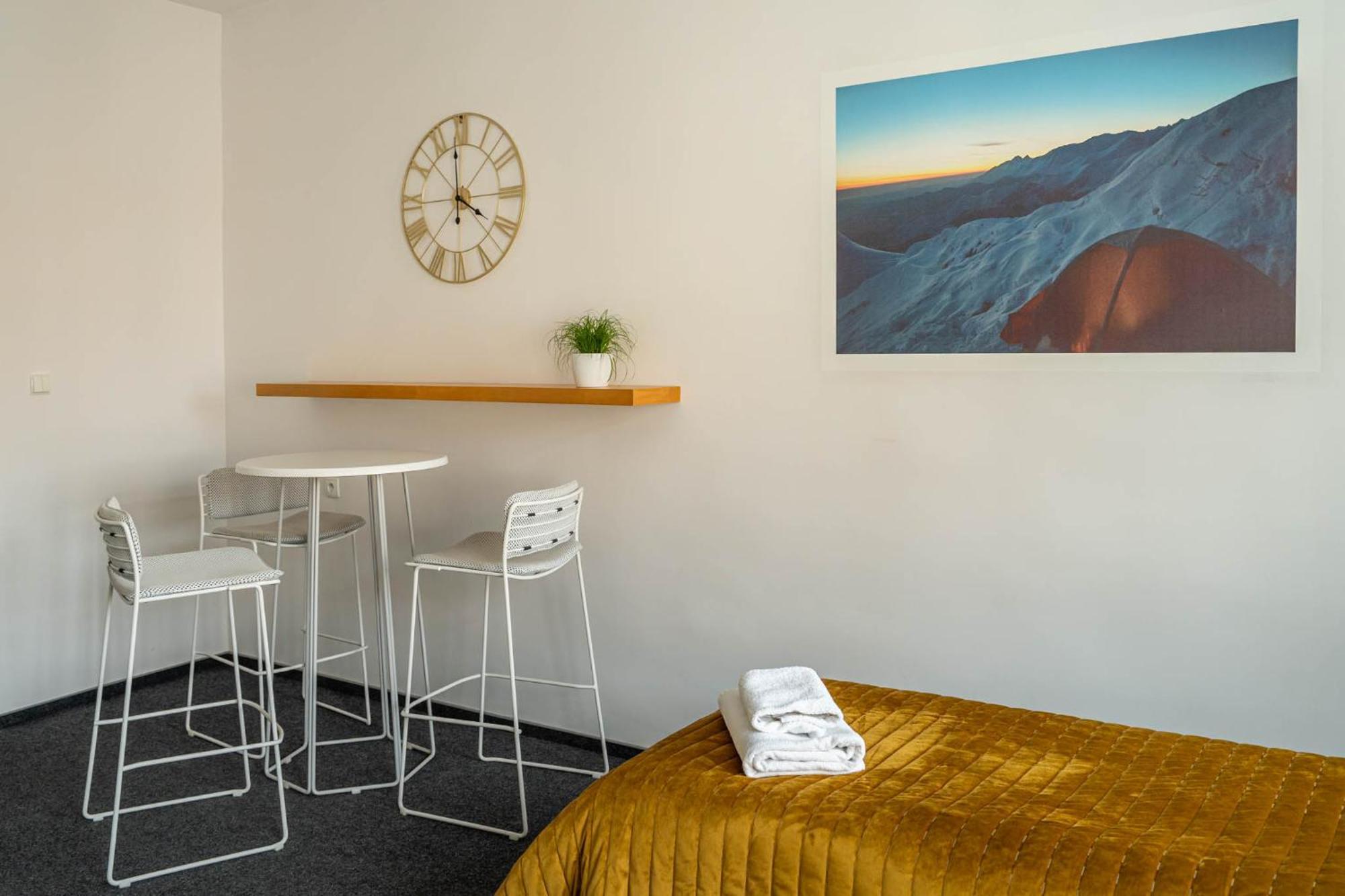Apartamenty Na Starowce - 3 Pietro Z Widokiem Na Ratusz, Rynek Glowny I Centrum Kaliszki エクステリア 写真